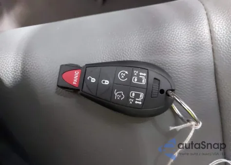 2010 Chrysler Town & Country Touring from USA, damaged, VIN 2A4RR5D12AR130196